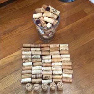 COPY - 100 wine corks & 5 bonus champagne …